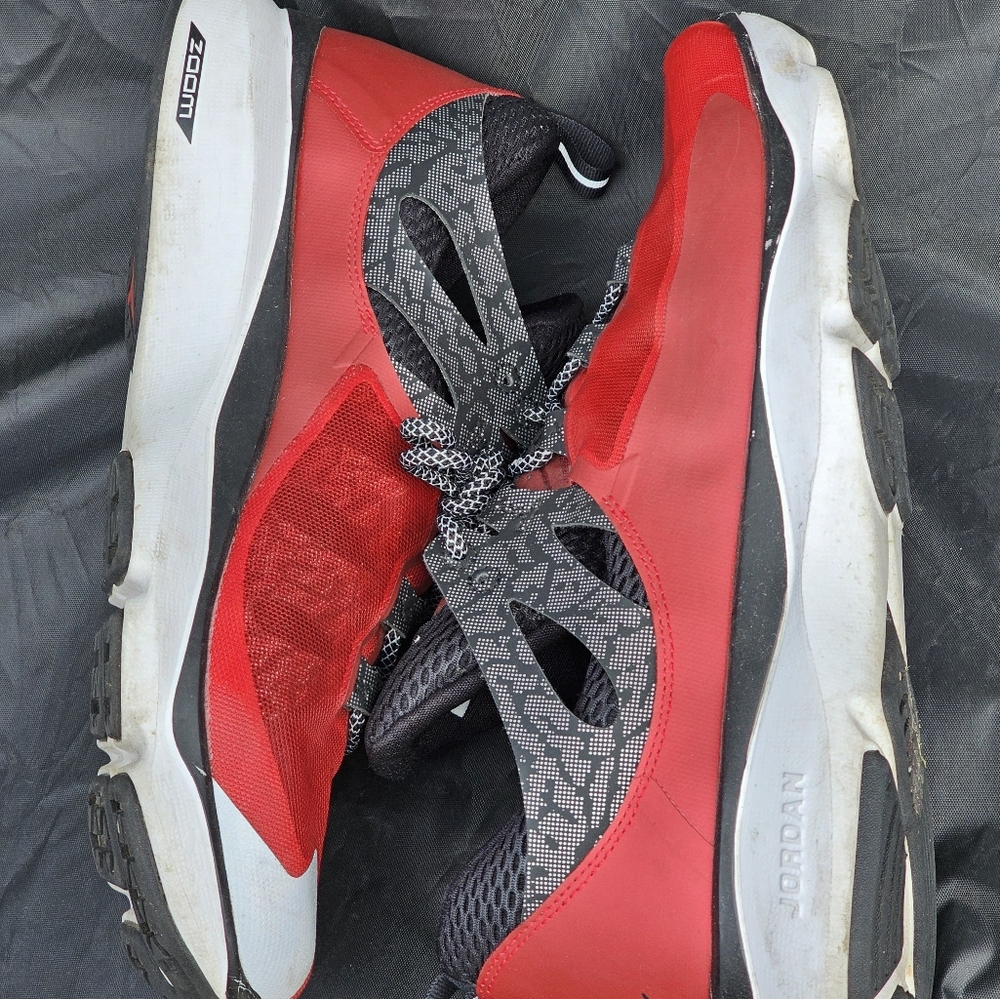Air Jordan RARE Flight Runner Sneakers Mens 11 Red Burgundy 631606601 - Picture 7 of 9